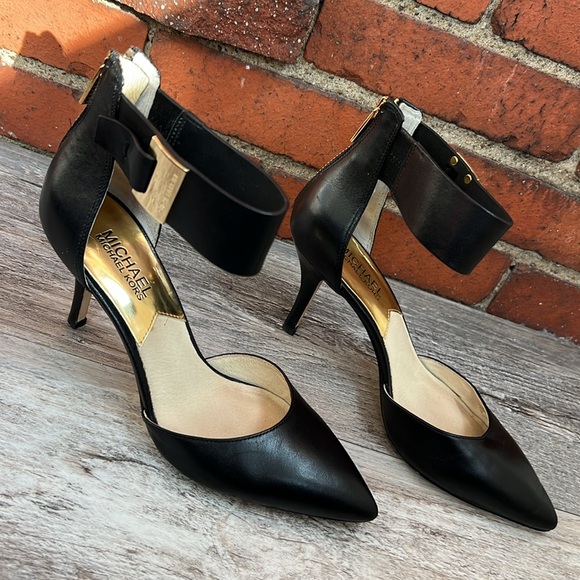 MICHAEL Michael Kors Leather Heels - Picture 10 of 16